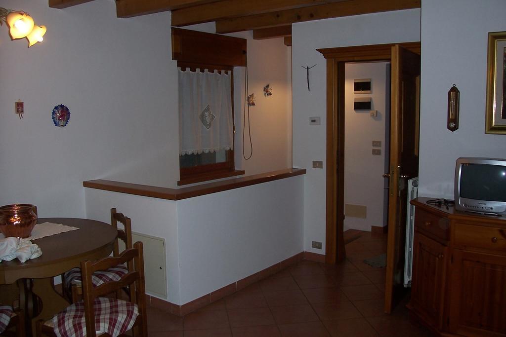 Ferienwohnung Fabbricato Indipendente Centro Lozzo Cadore Zimmer foto