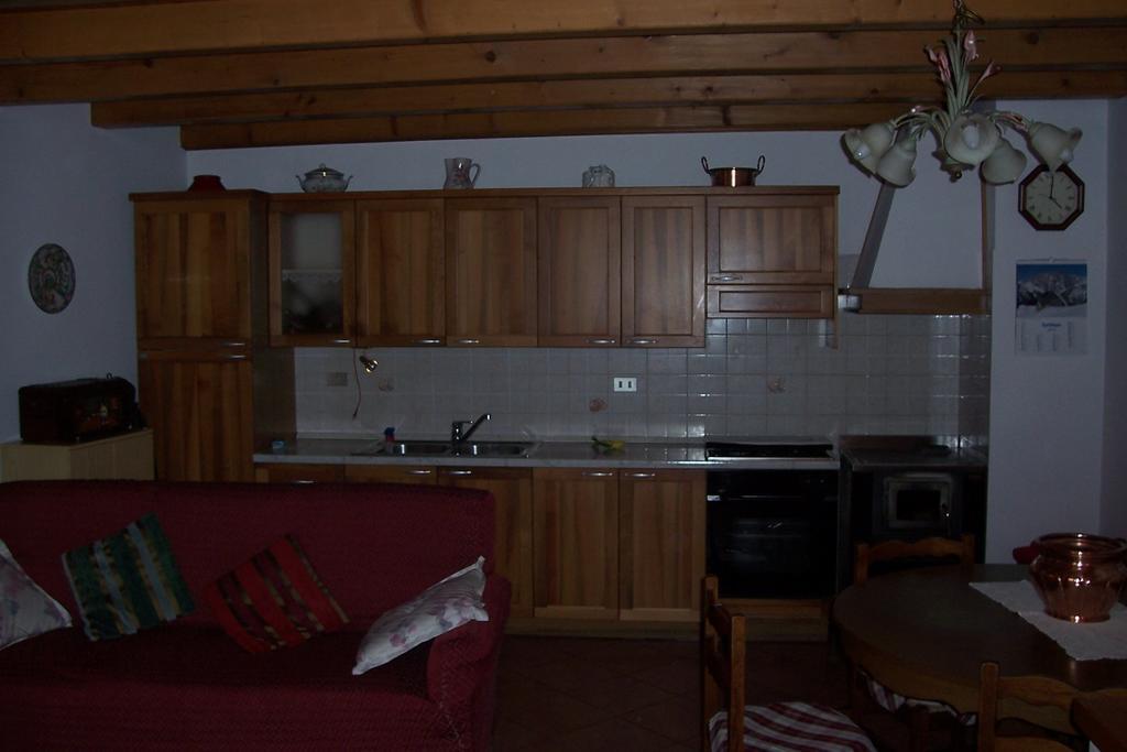 Ferienwohnung Fabbricato Indipendente Centro Lozzo Cadore Zimmer foto