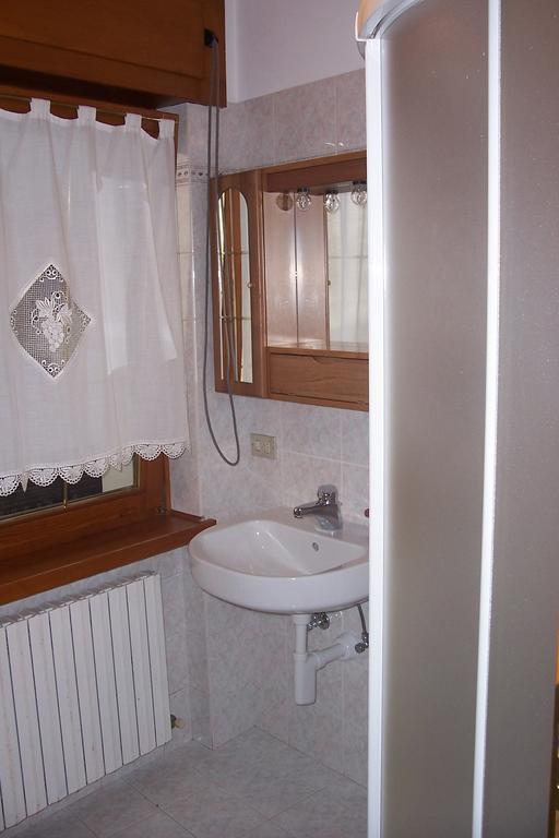 Ferienwohnung Fabbricato Indipendente Centro Lozzo Cadore Zimmer foto